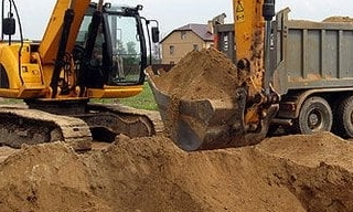 Выкопать яму экскаватором в Владивостоке от 926 руб. - 2Землекопа-Влд